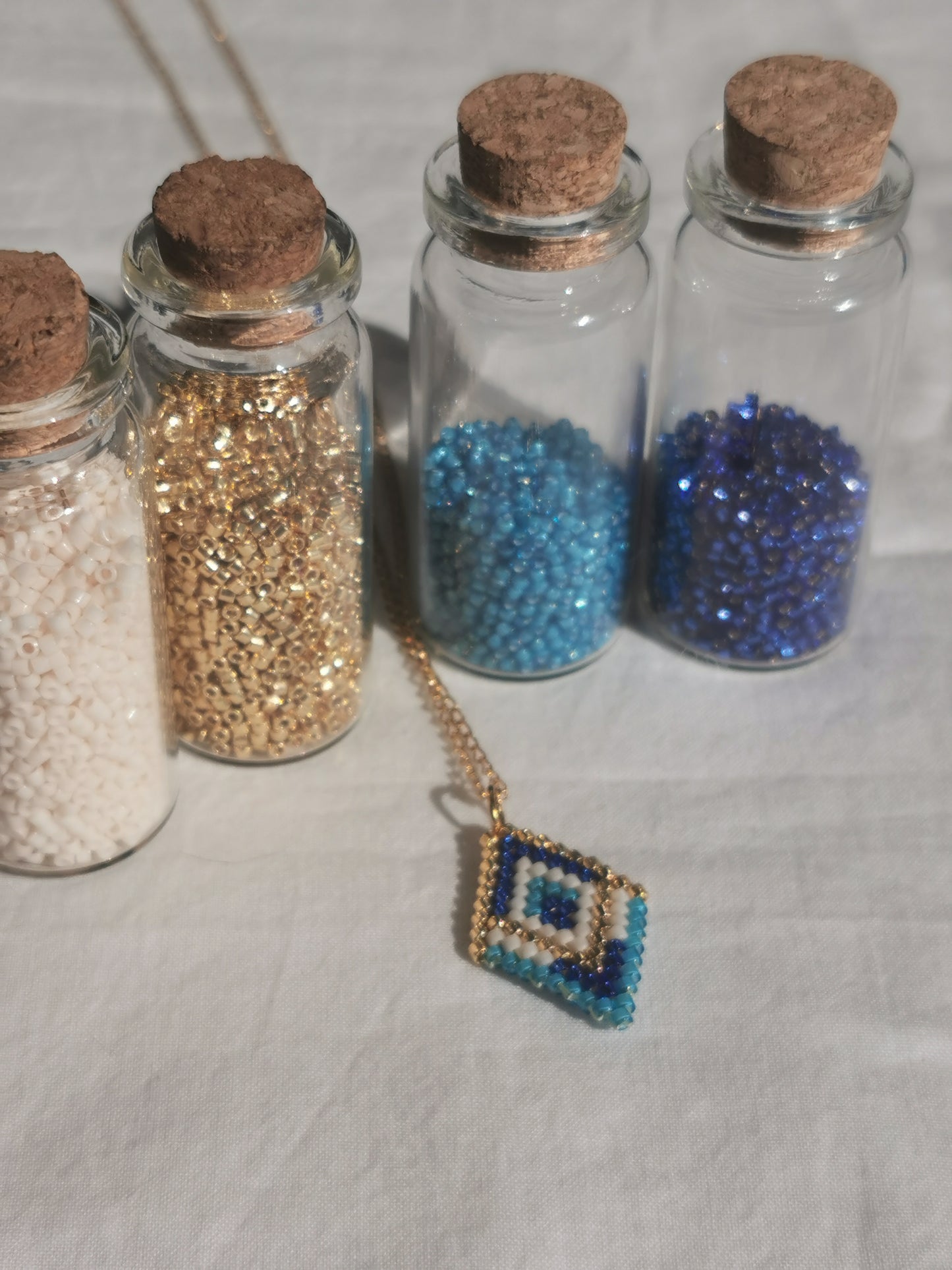 Collier Tissé à la Main