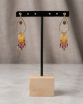 Boucles d'oreilles à franges Sunshine, perles moutarde, prune et ivoire, finition acier inoxydable doré - Terre à Perles.