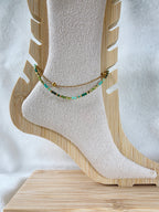 Bracelet de Cheville Double Rang – Perles Colorées & Chaîne Dorée