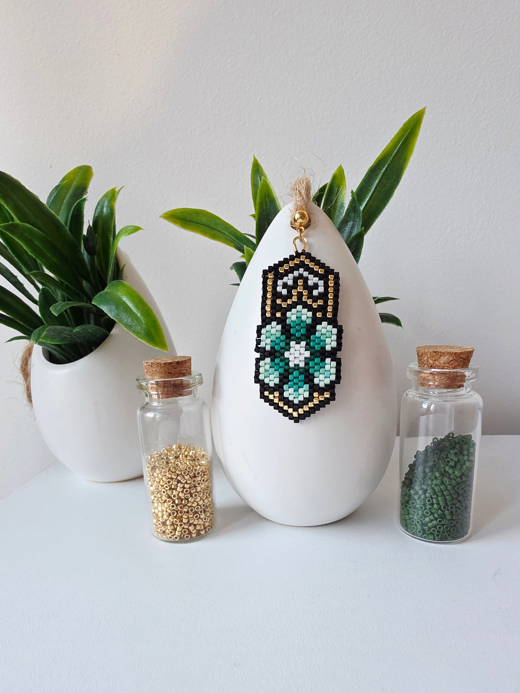 terre-a-perles-bijoux-artisanal-tissage-main-aiguille-miyuki-boucle-oreille-acier-inoxydable-vert